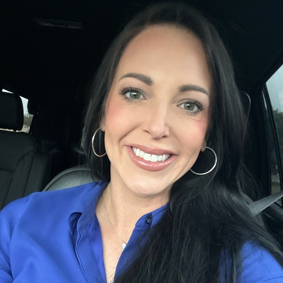 Meet your Posher, Rachel - Picture 1 of 1